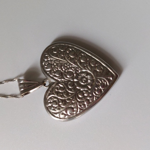 10K Solid White Gold Filigree Heart Necklace + Chain 18.5” 3.10g Pendant - Picture 8 of 11